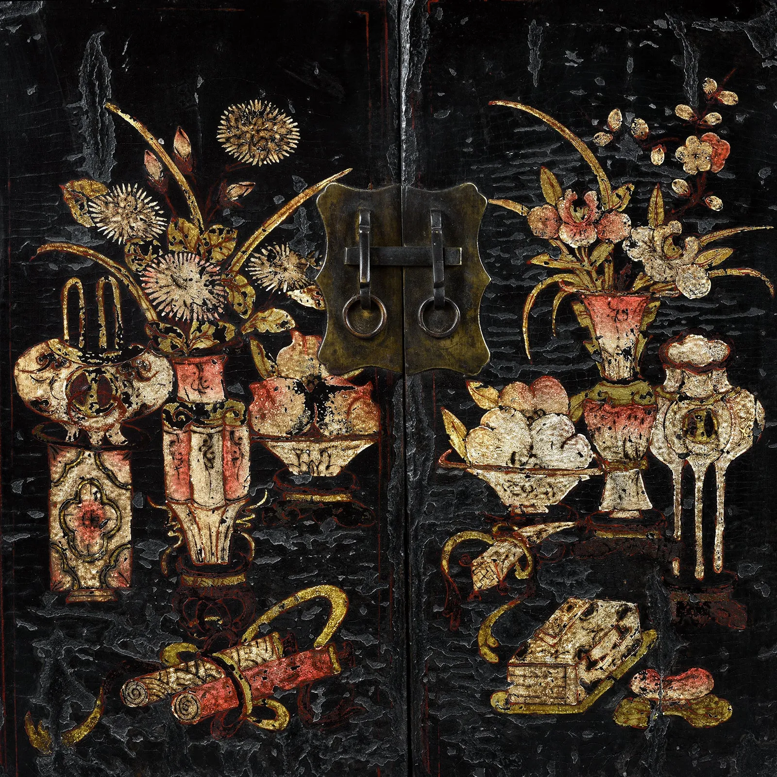 Black Lacquer Sideboard From Shanxi - Early 19th Century