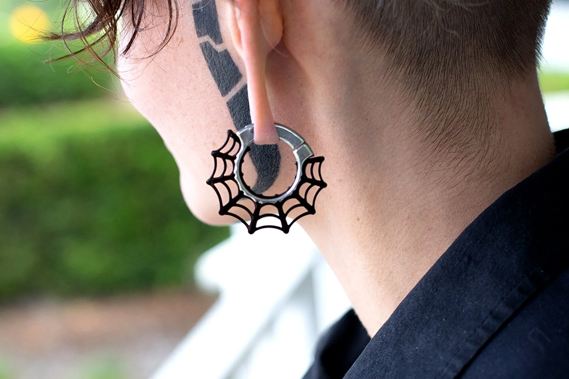 Black Spider Web Hoop Clicker Ear Weights (Pair) - PSS100