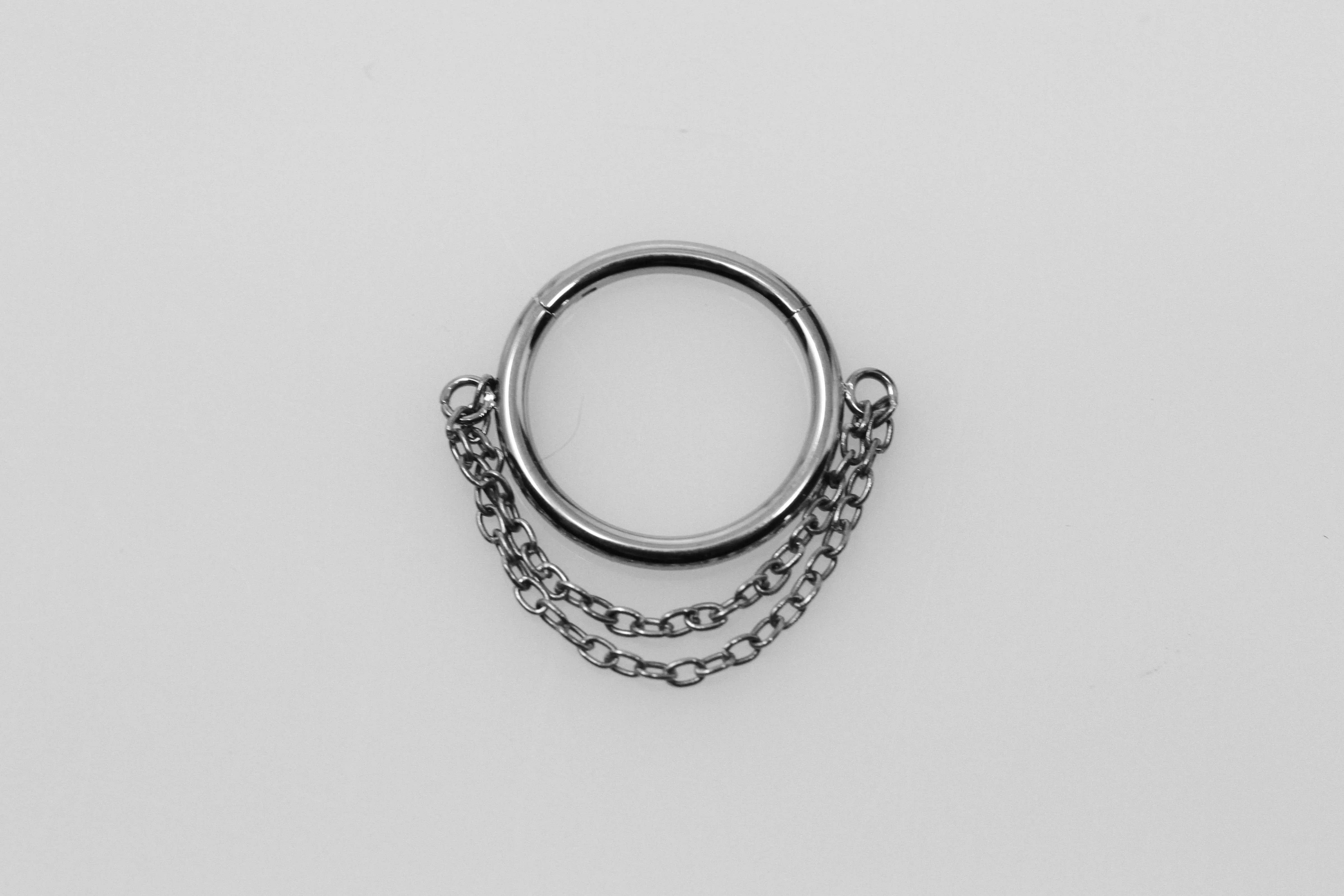 Double Chain Titanium Septum Clicker  - SPT021