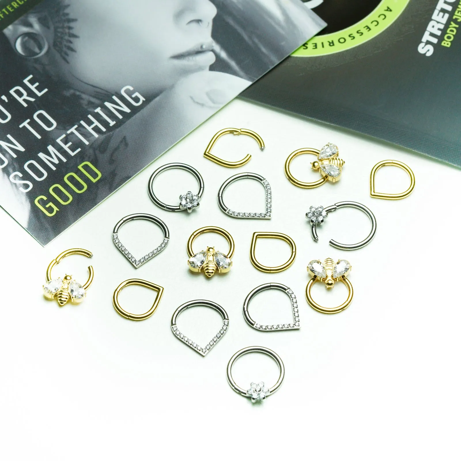 Jewelled Bumble Bee Gold PVD Titanium Septum Clicker