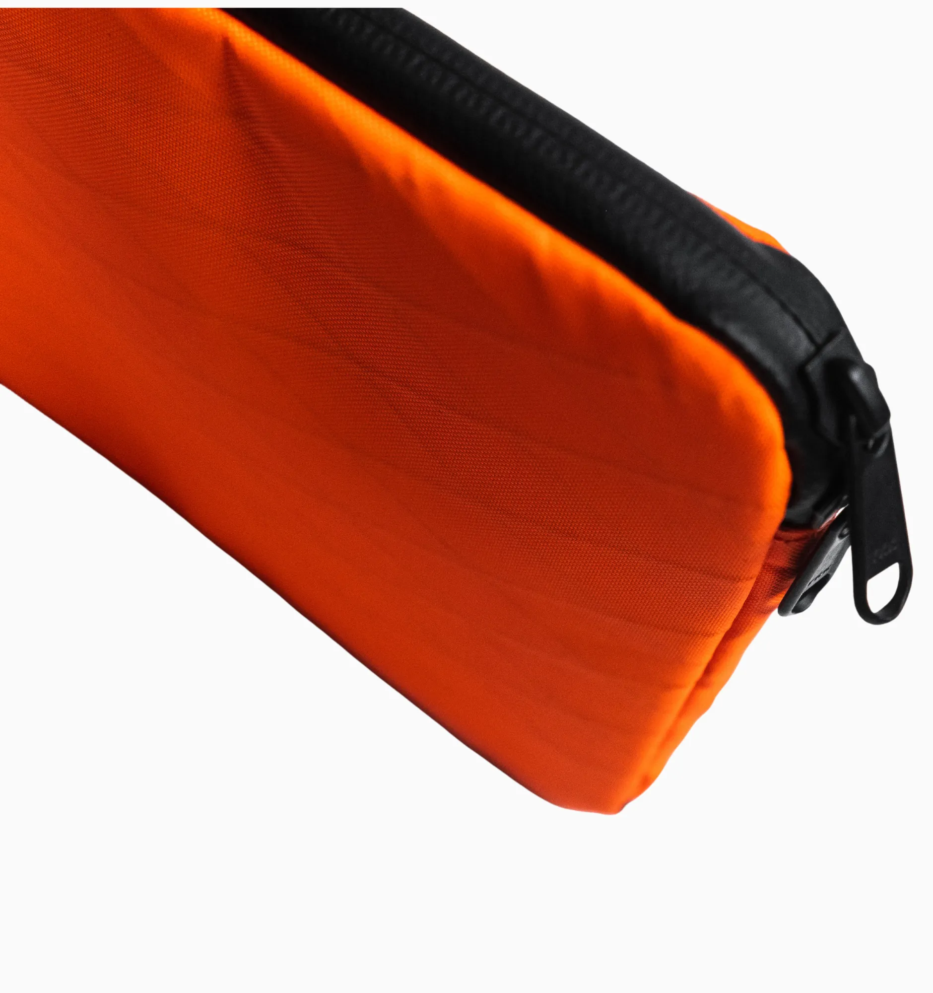 Modern Dayfarer Tech Pouch