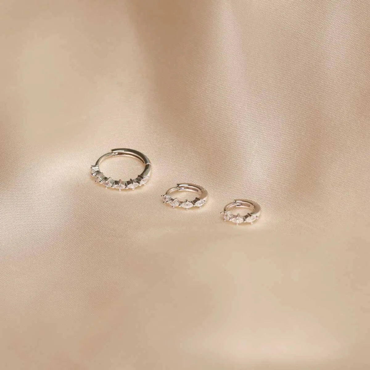Navette Hoop 6.5mm in Silver